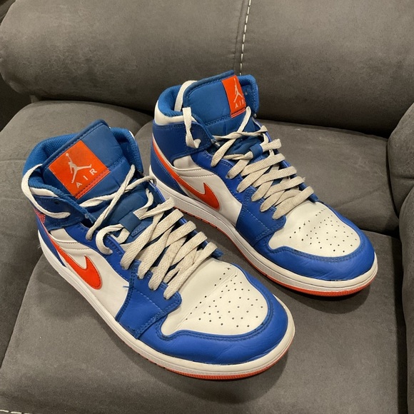 Jordan Other - Nike Air Jordan 1 Mid Knicks